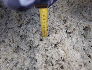 Zateplení stropu řadového domu pomocí foukané izolace